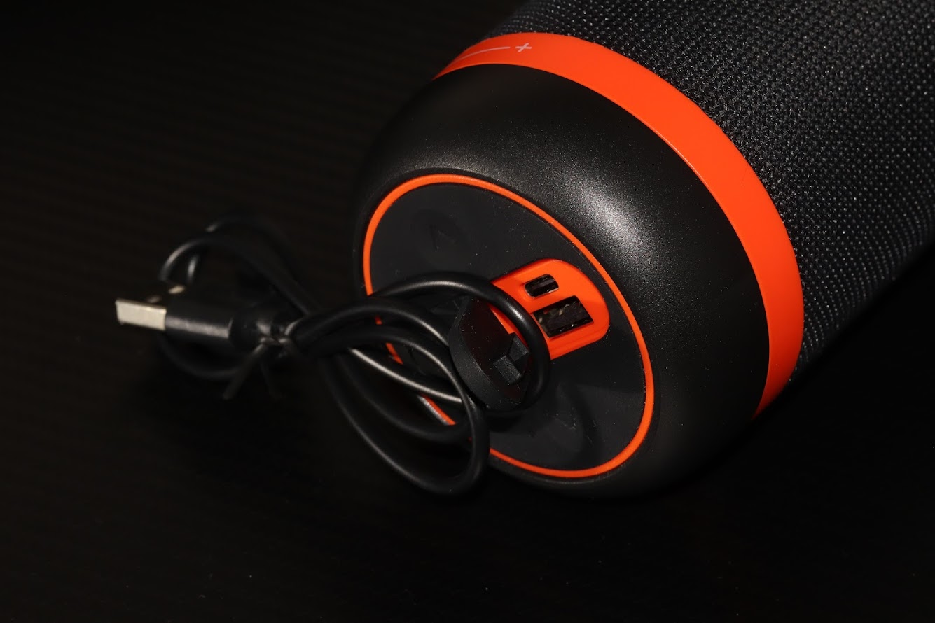REAL-EL_X-711_portable_acoustics