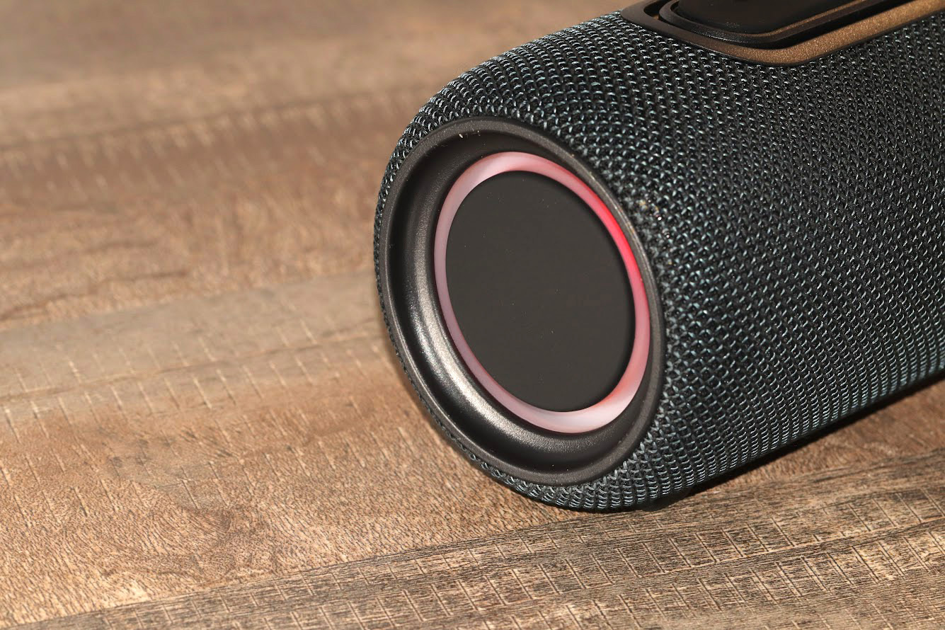 REAL-EL_X-715_portable_acoustics