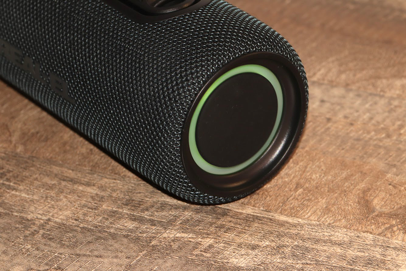 REAL-EL_X-715_portable_acoustics