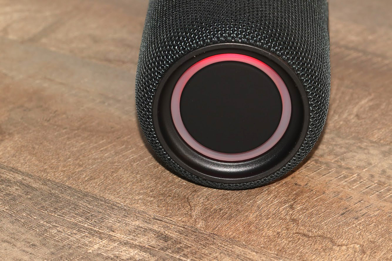 REAL-EL_X-715_portable_acoustics