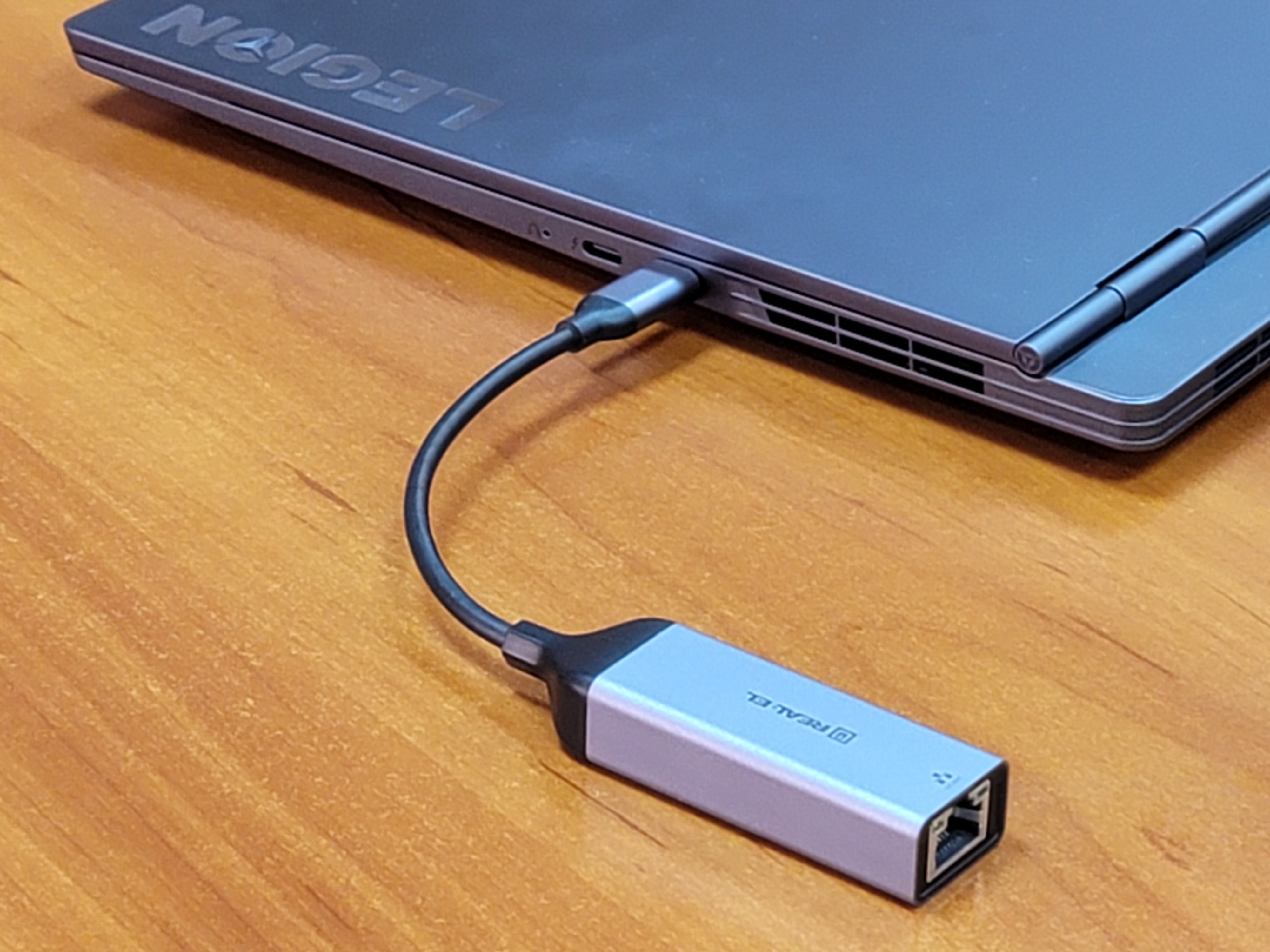 Мережевий адаптер REAL-EL CE-150 merezhevij-adapter-real-el-ce-150