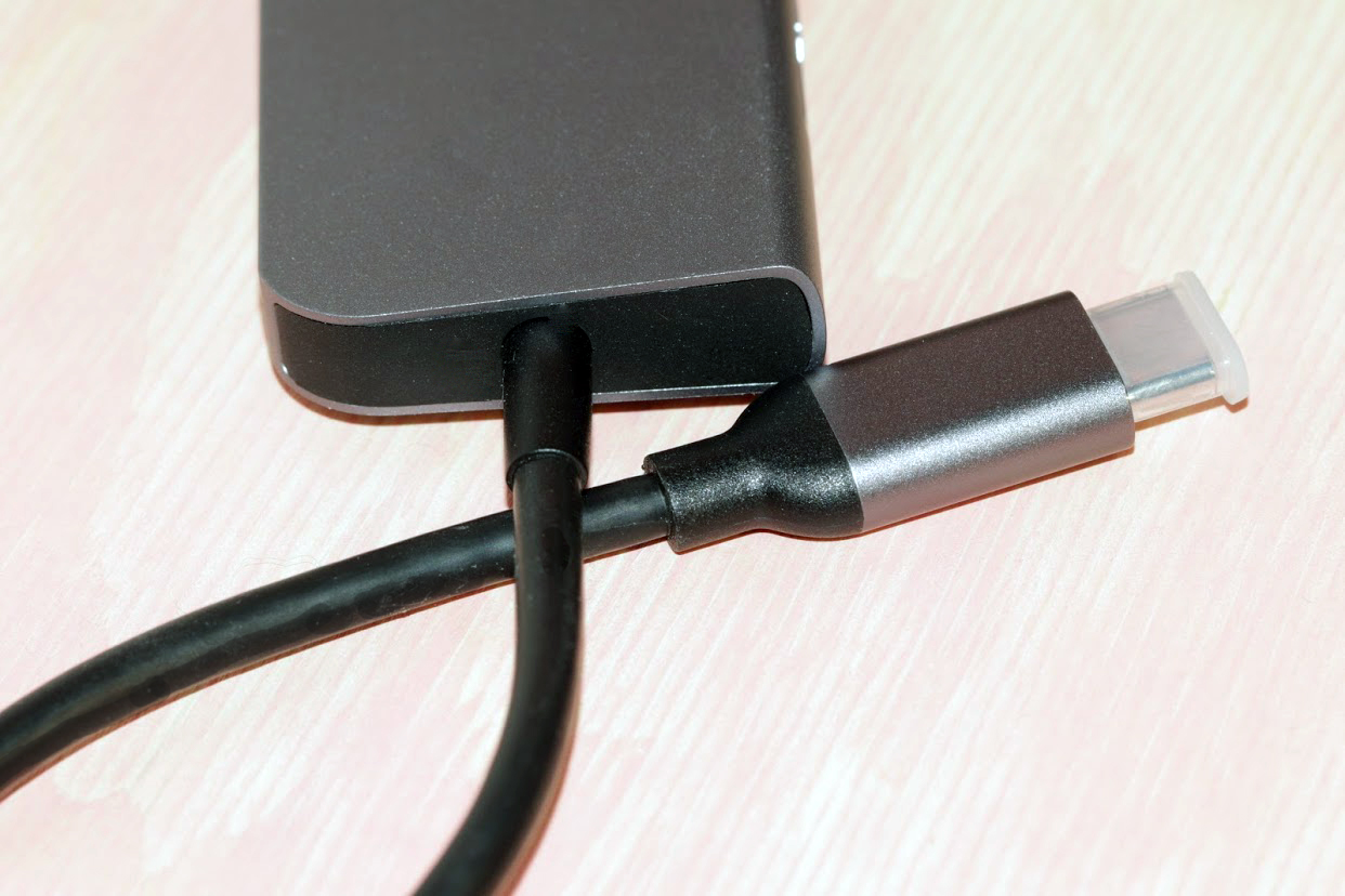 Адаптер REAL-EL CQ-700 adapter_real_el_cq_700