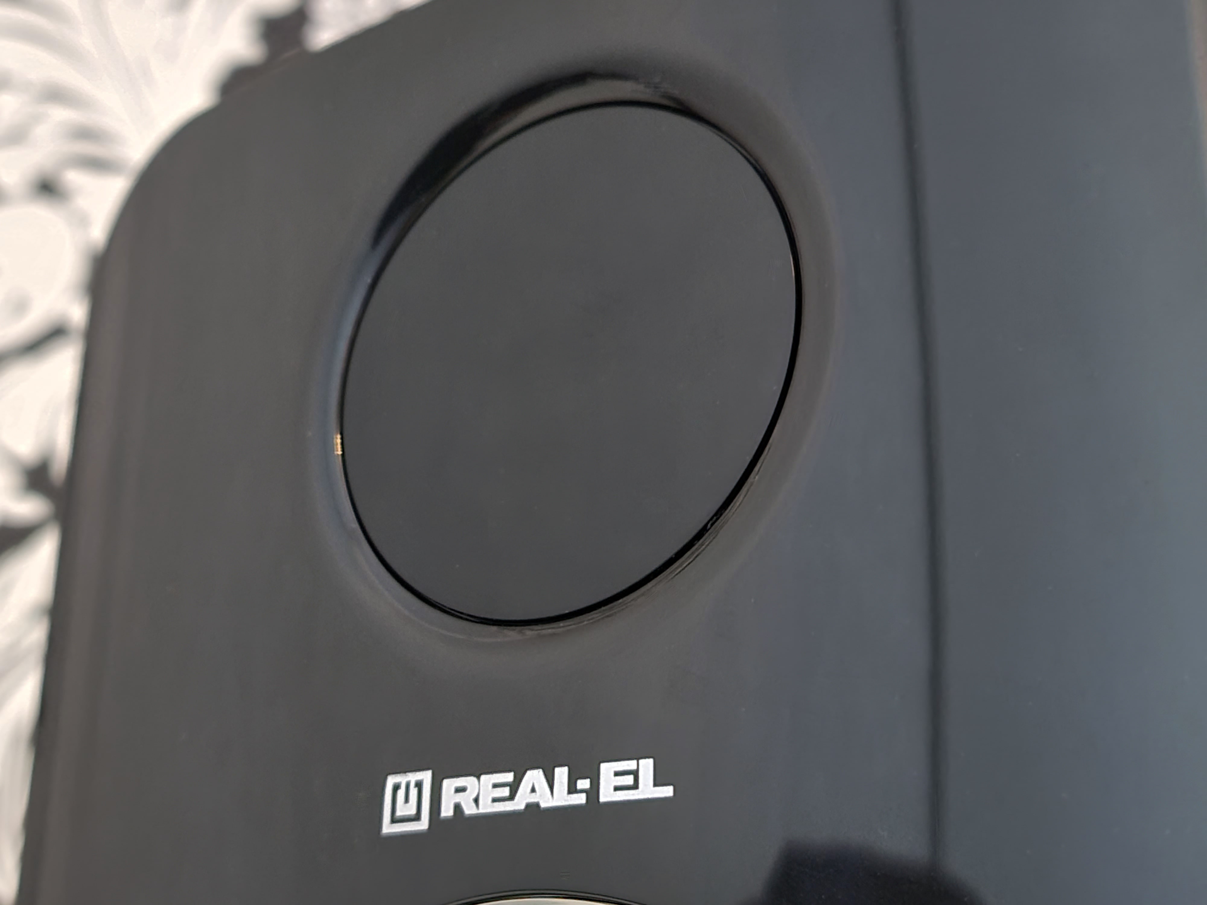 Колонки REAL-EL M-580 kolonki-real-el-m-580
