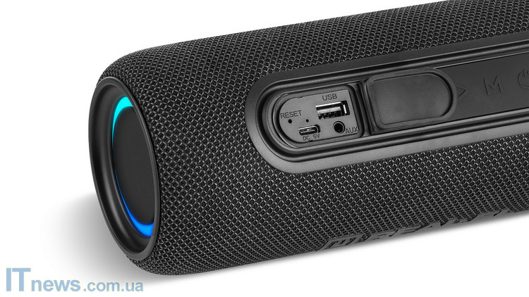 REAL-EL_X-715_portable_acoustics