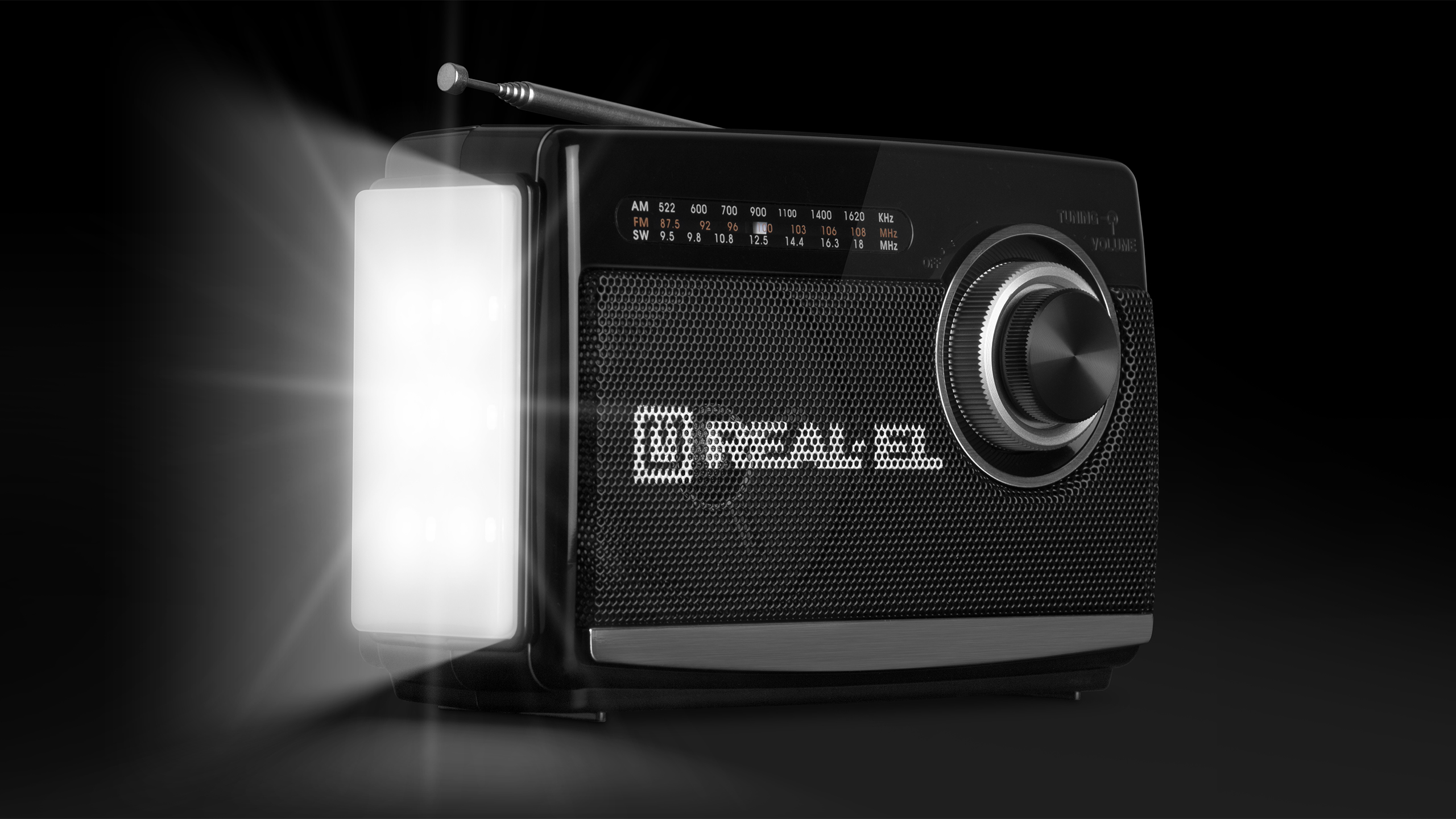 Portativnij_radioprijmach_REAL-EL_X-510