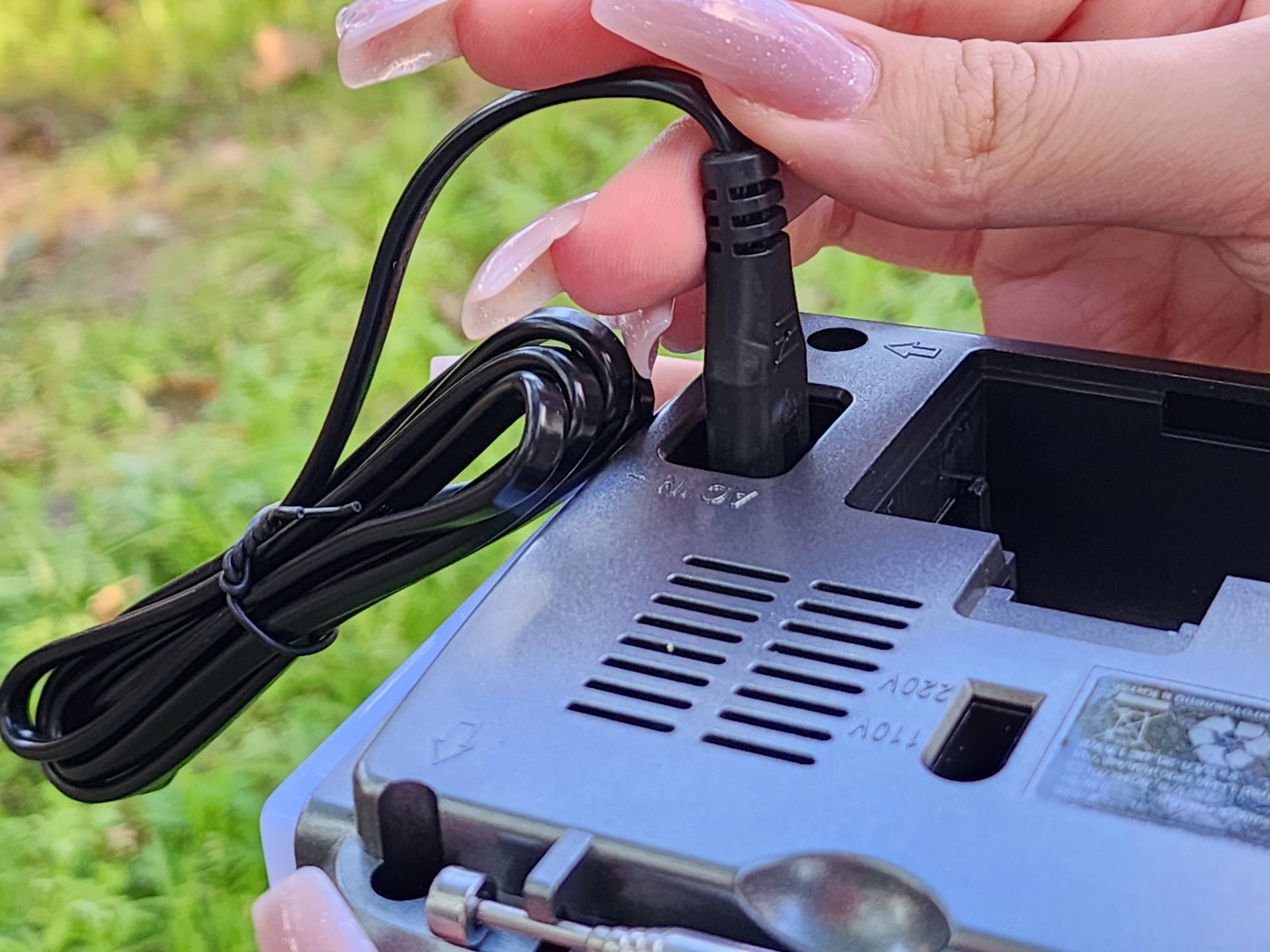 Portativnij-radioprijmach-REAL-EL-X-525
